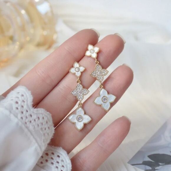 Gold & Mother Pearl Four-Leaf Clover Diamond Earrings - Picture 1 of 4